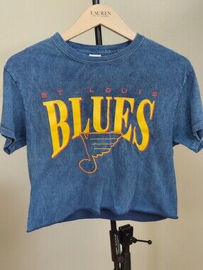 St. Louis Blues Womens Cut Off Vintage-Style Blue Graphic Tee Sz S